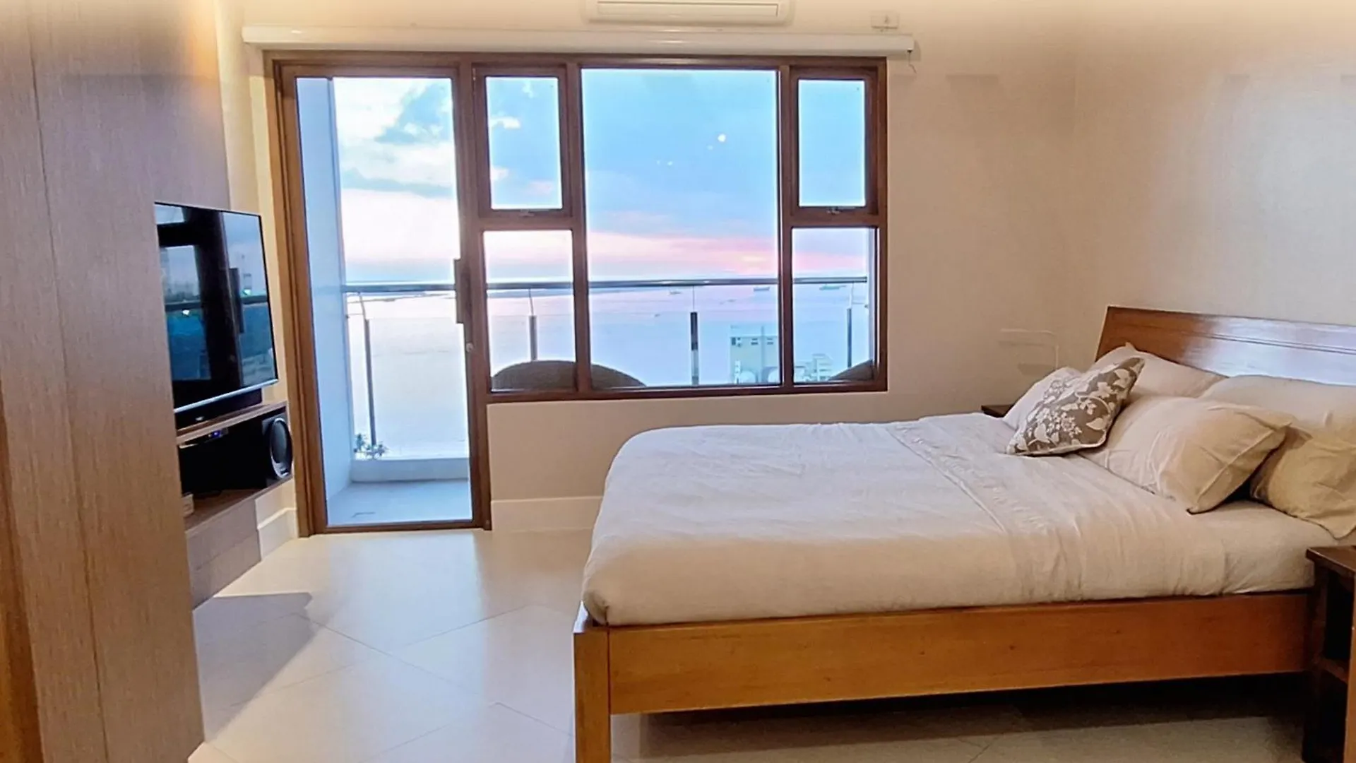 Manila Bayview Rental Apartment