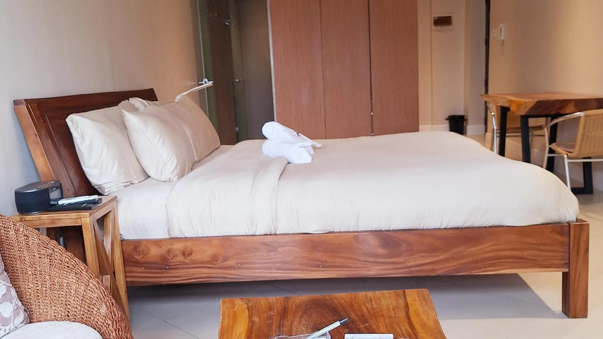 Manila Bayview Rental Philippinen