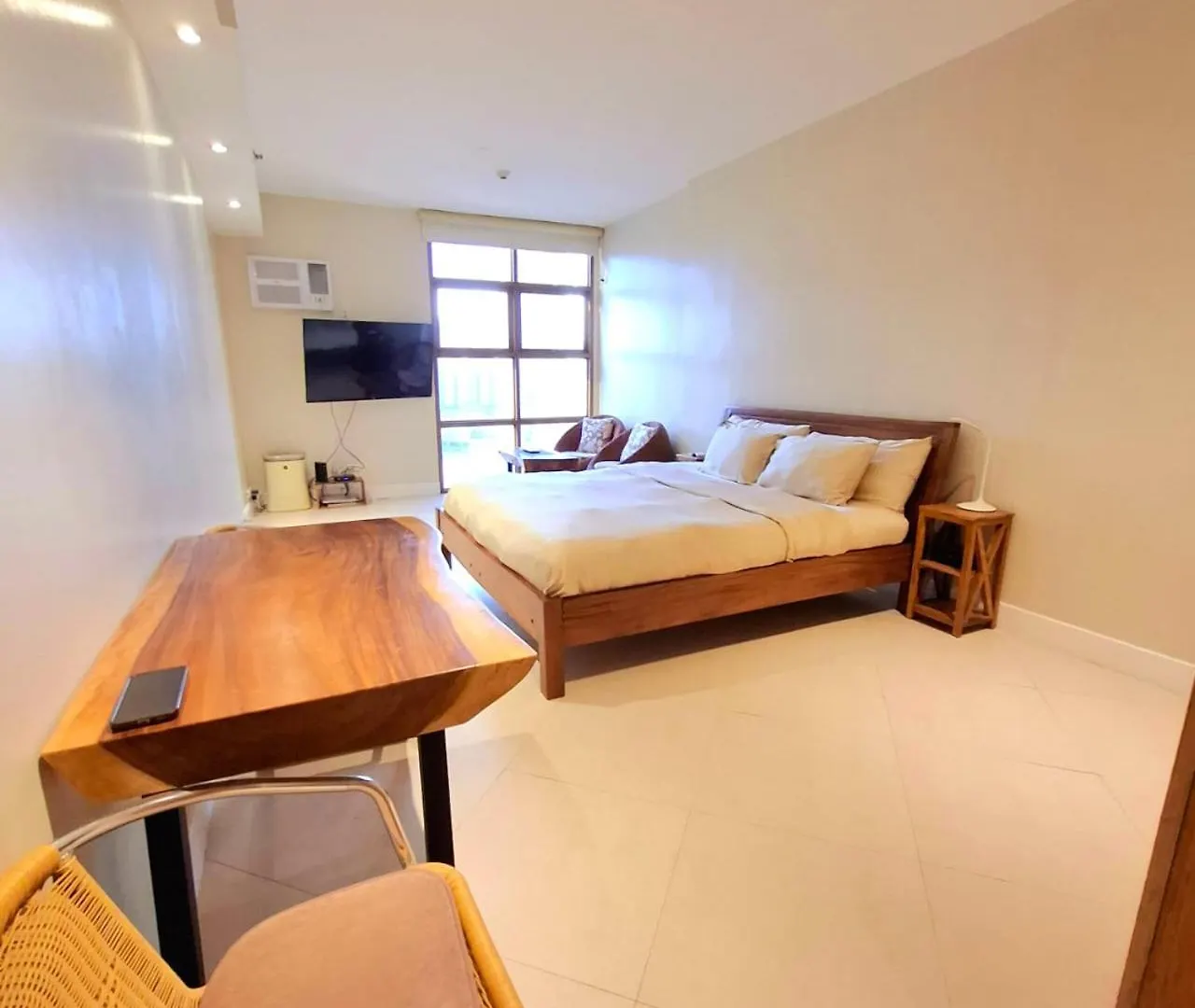 Manila Bayview Rental Apartment