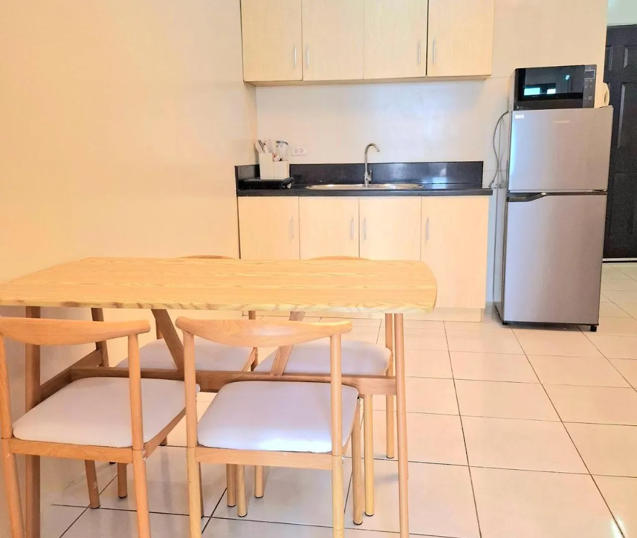 Manila Bayview Rental Apartment