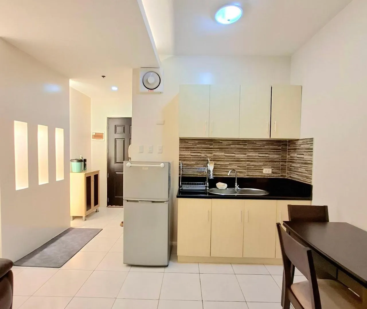 Manila Bayview Rental Philippinen