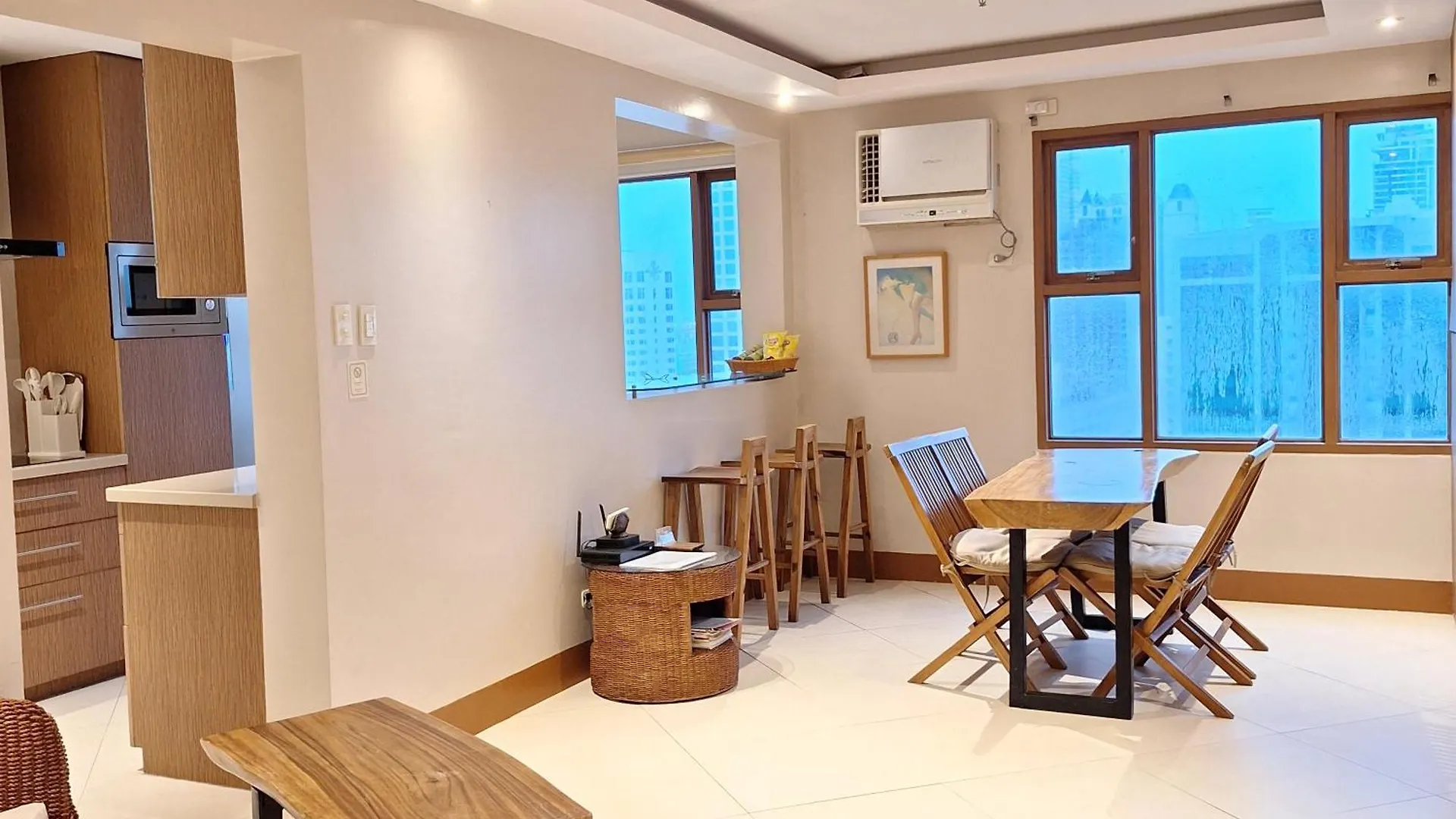 Manila Bayview Rental