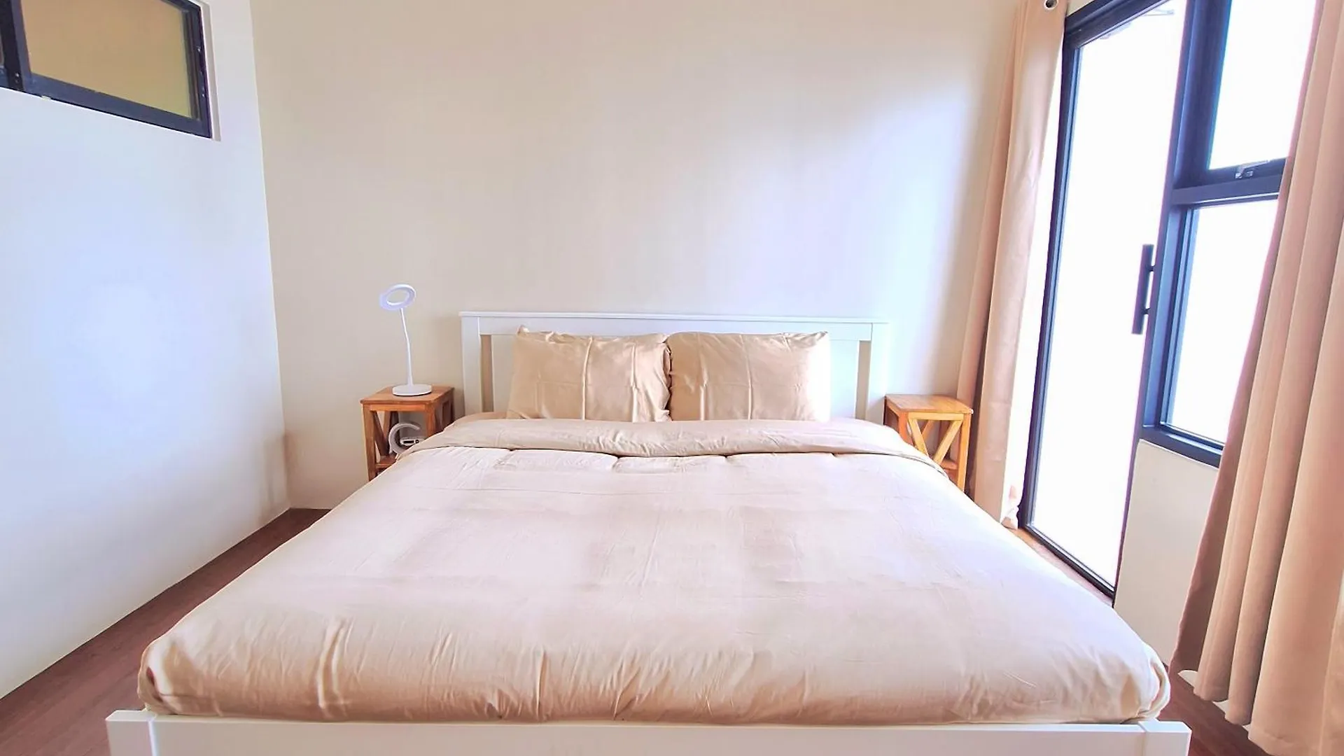 Manila Bayview Rental